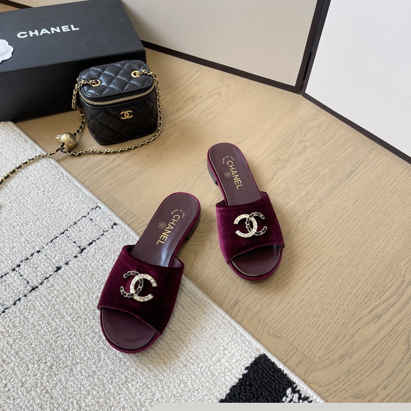 Ch*el slippers